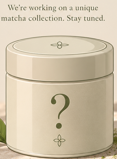 JUKI Hojicha: cremefarbene Tee-Dose mit Blütendeckel und Fragezeichen, bald erhältlich